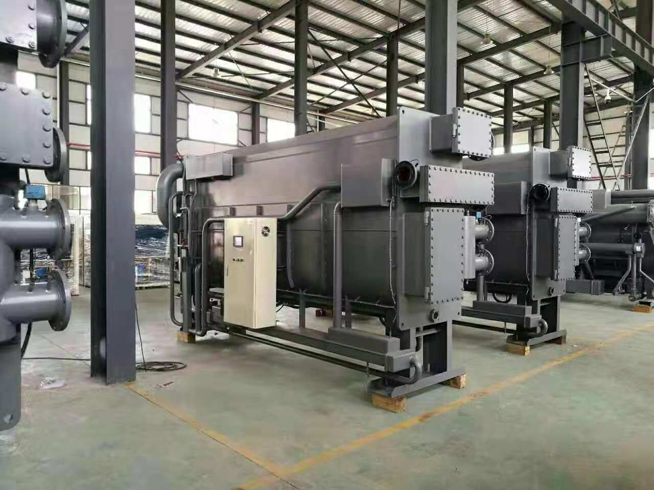 成功收購江蘇申久化纖集團13臺遠大溴化鋰中央空調(diào)